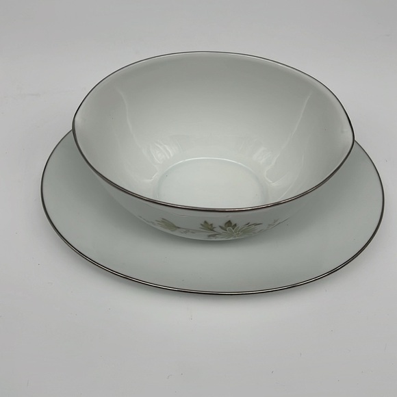 Noritake Soroya 6853 Gravy Boat Light Green Daisy Simple MCM Floral Pattern - Picture 3 of 7